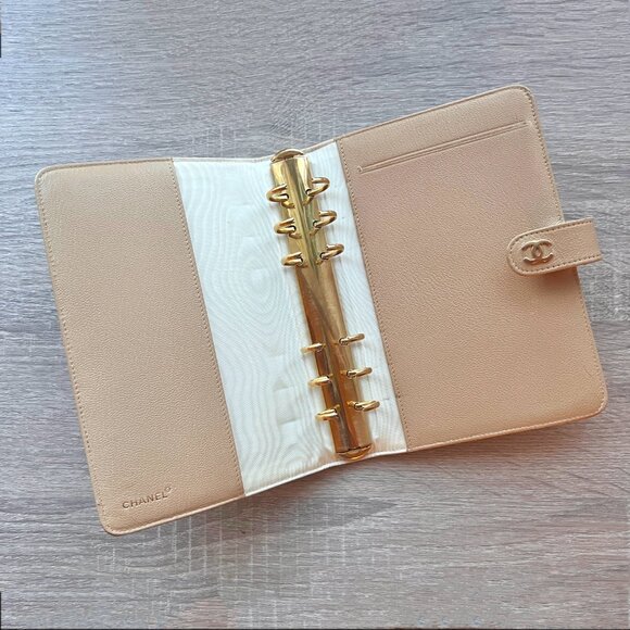 Beige Chanel Classic MM Agenda Cover Planner Notebook Cover - Pre-owned - Picture 2 of 6